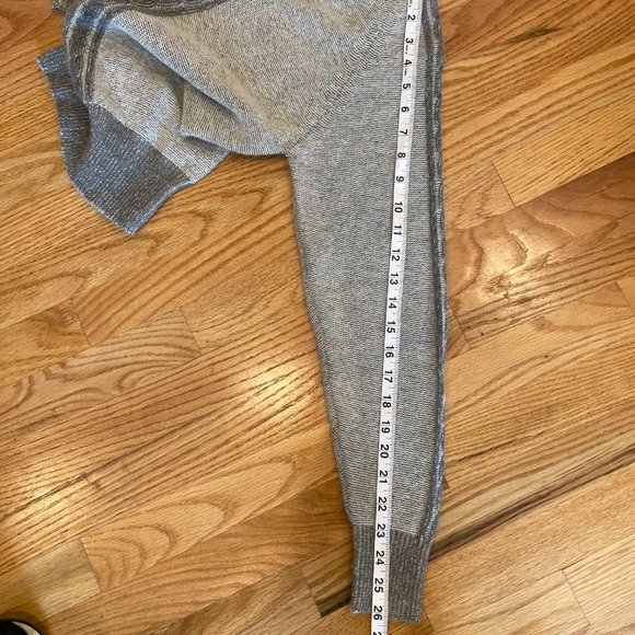 Vintage Fay’s Closet V-Neck Wool Angora Sweater Gray Women’s Size Small - Picture 10 of 10